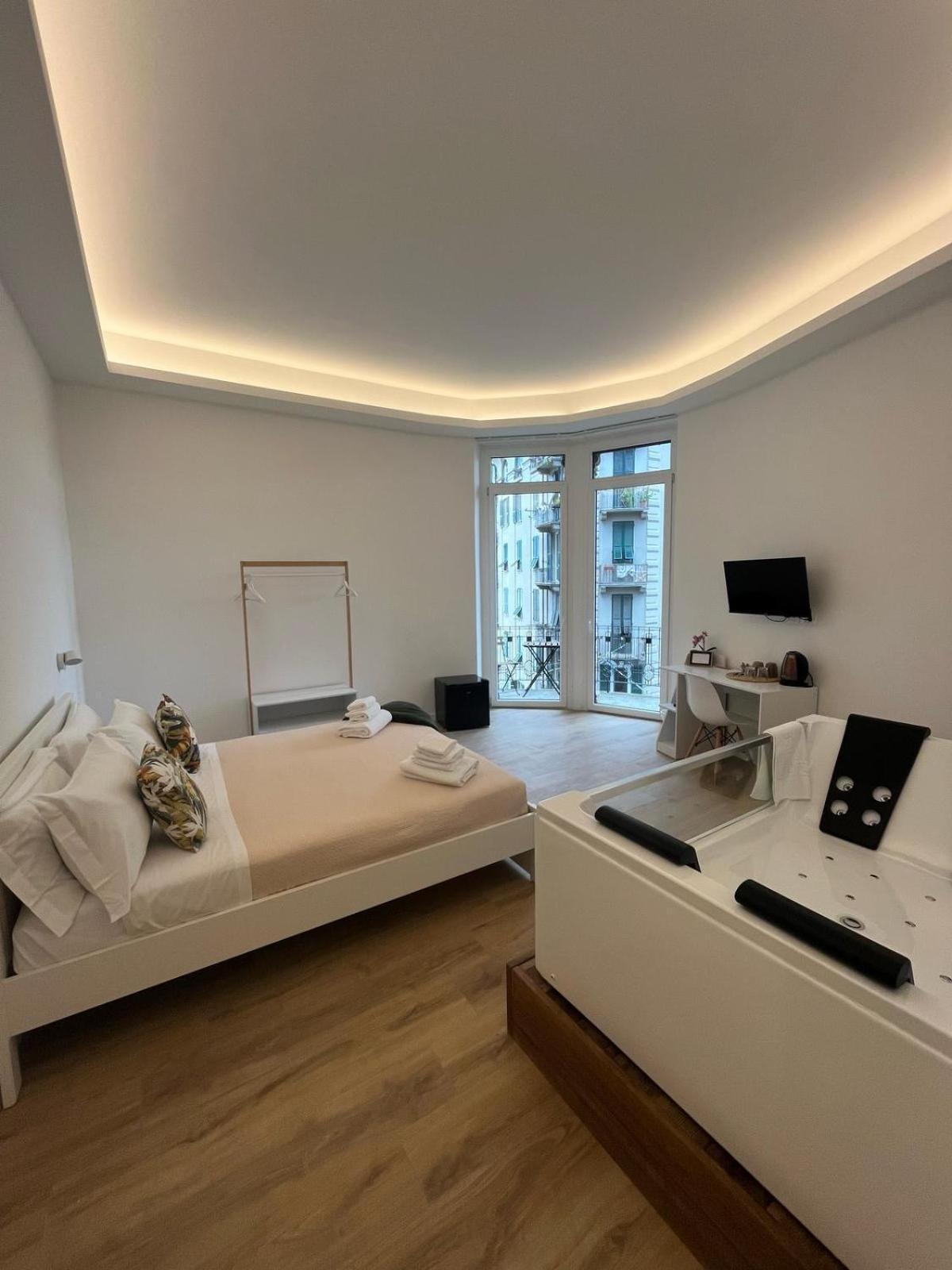 20 Settembre Rooms ลาสเปเซีย ภายนอก รูปภาพ